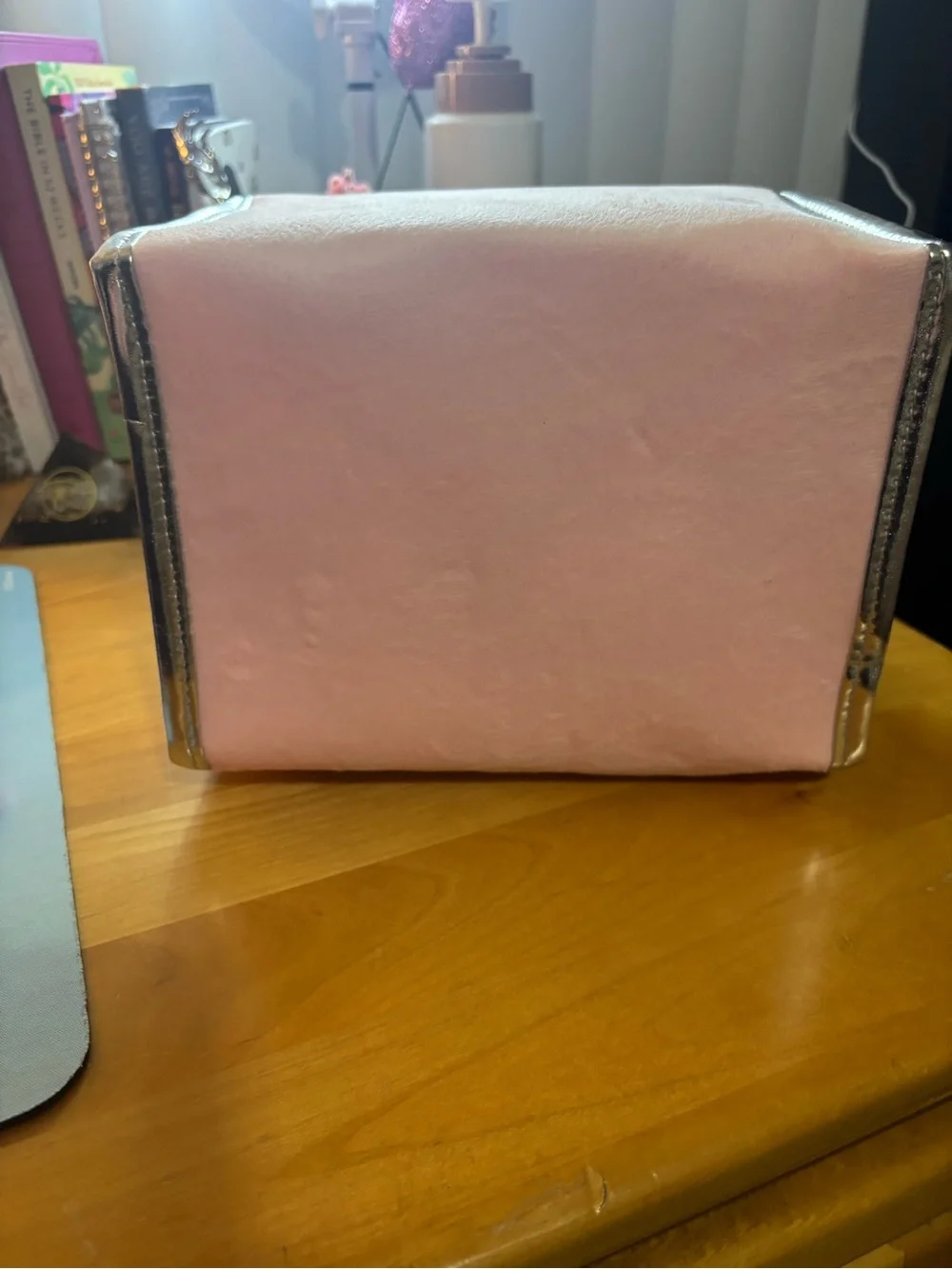Juicy Couture Pink Velvet Cosmetic Train Case-NWT - Picture 3 of 6